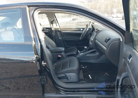 2010 Volkswagen Jetta Limited Edition from USA, damaged, VIN 3VWRZ7AJXAM158192